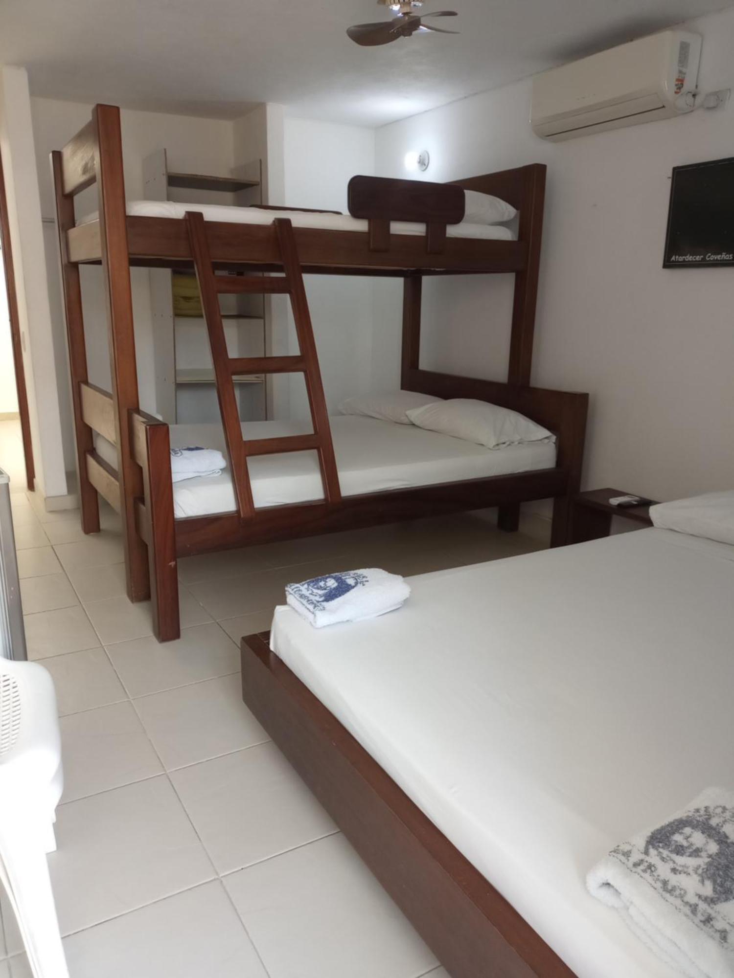 Hotel La Fragata โกเวญาส ภายนอก รูปภาพ
