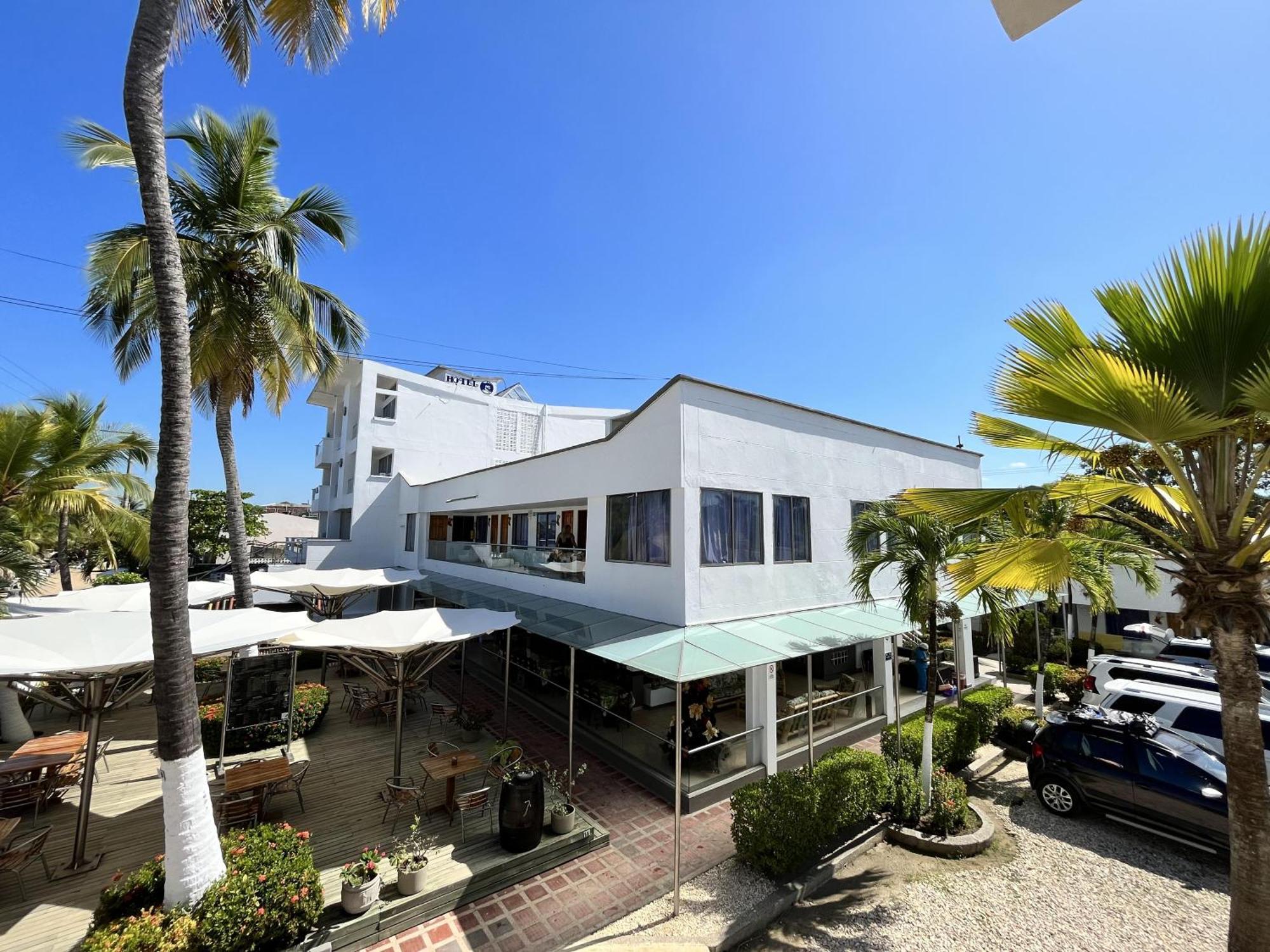 Hotel La Fragata โกเวญาส ภายนอก รูปภาพ