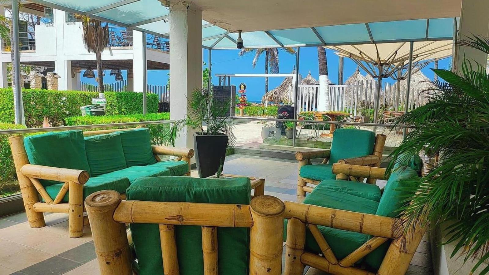 Hotel La Fragata โกเวญาส ภายนอก รูปภาพ